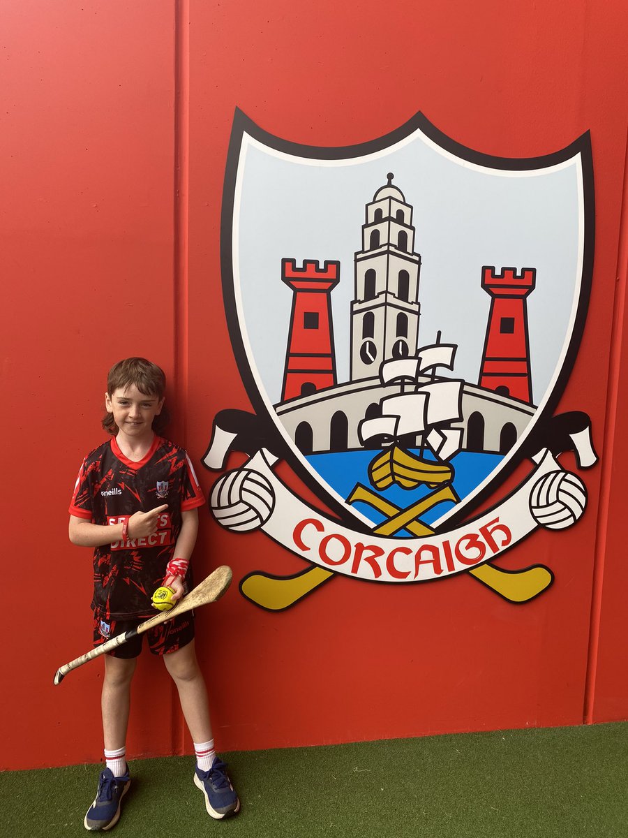 corgal2010's tweet photo. Zach supports his team in both victory &amp; defeat 🙌 #corkhurling #allirelandfinalists2024 #rebels❤️🤍 @OfficialCorkGAA https://t.co/P95k80kq2X