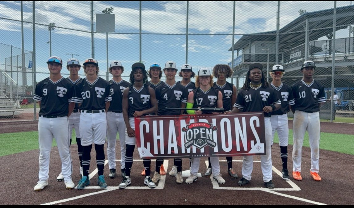 Louisville Tigers 18u tweet media