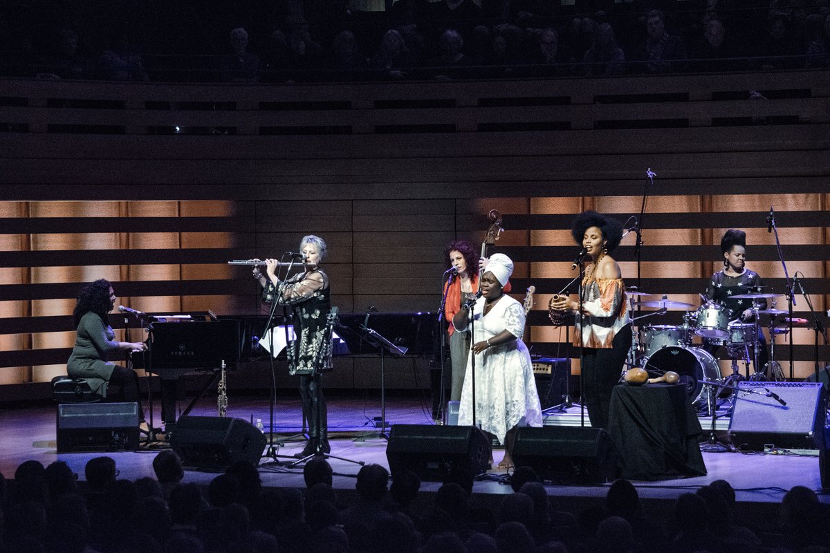 KoernerHall (@koernerhall) on Twitter photo #FlashbackFriday to our <a href="/bunnettjane/">Jane Bunnett</a> and Maqueque concert back in February 2018. They return on March 1, 2025, at <a href="/the_rcm/">The Royal Conservatory</a>’s #KoernerHall, joined by Cuban flute dean <a href="/Maraca_Valle/">Orlando Maraca Valle</a>, the Santiago Sax Quartet, and pianist <a href="/HilarioDuran/">Hilario Duran</a>: bit.ly/45oQaOn
📸 <a href="/lisasakulensky/">Lisa Sakulensky</a> #FlashbackFriday to our <a href="/bunnettjane/">Jane Bunnett</a> and Maqueque concert back in February 2018. They return on March 1, 2025, at <a href="/the_rcm/">The Royal Conservatory</a>’s #KoernerHall, joined by Cuban flute dean <a href="/Maraca_Valle/">Orlando Maraca Valle</a>, the Santiago Sax Quartet, and pianist <a href="/HilarioDuran/">Hilario Duran</a>: bit.ly/45oQaOn
📸 <a href="/lisasakulensky/">Lisa Sakulensky</a>