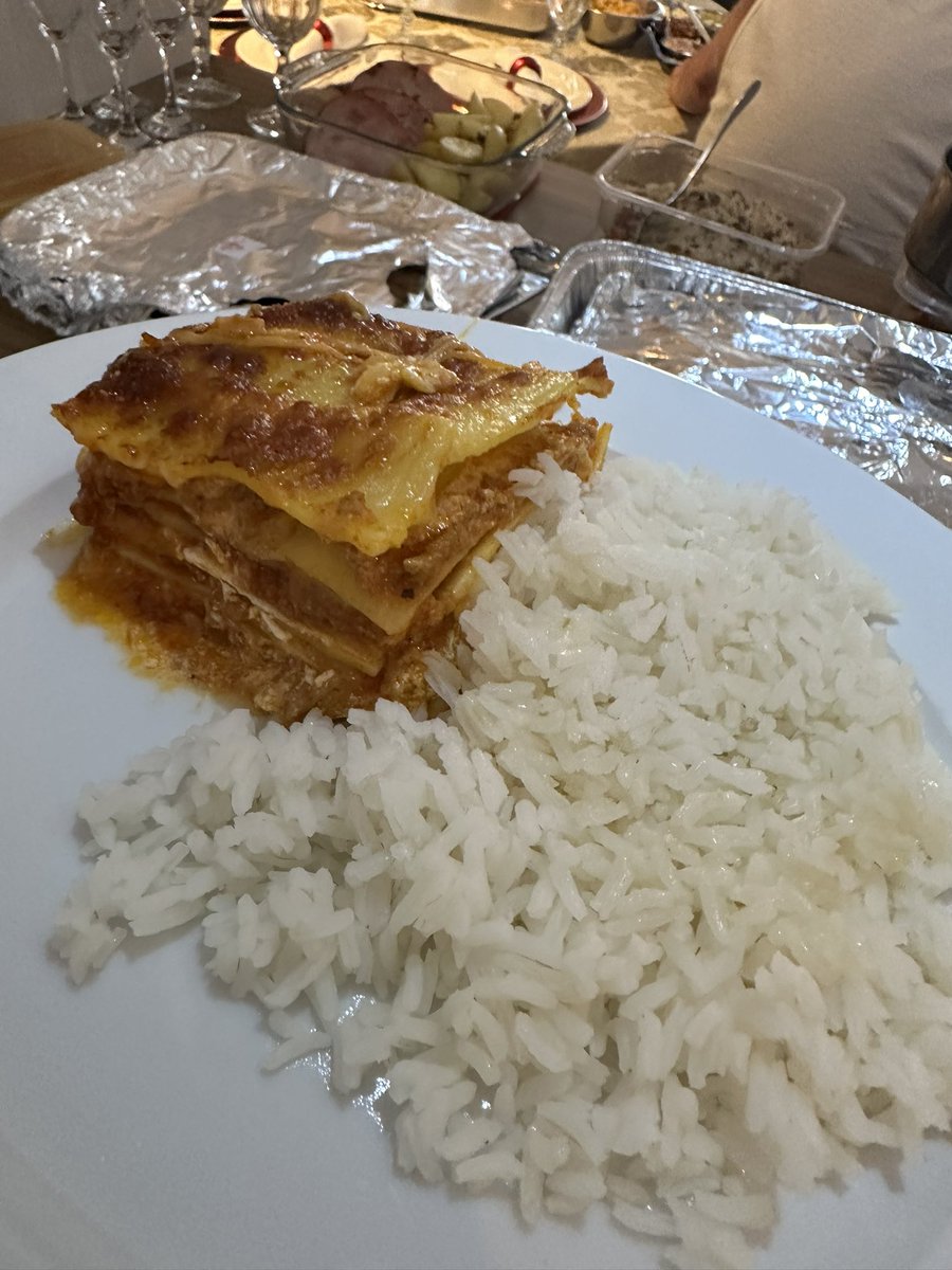 chefdangalhardo's tweet image. Admita.

Você concorda que Lasanha DEVE ser consumida sempre com Arroz?