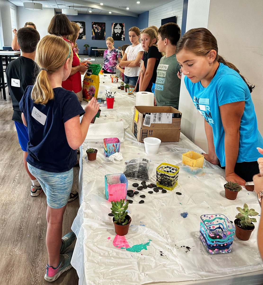 ModeratorPaul's tweet image. Great time with our 5/6th graders at a special summer event today. We enjoyed a ‘silly lunch’ together, among other activities!