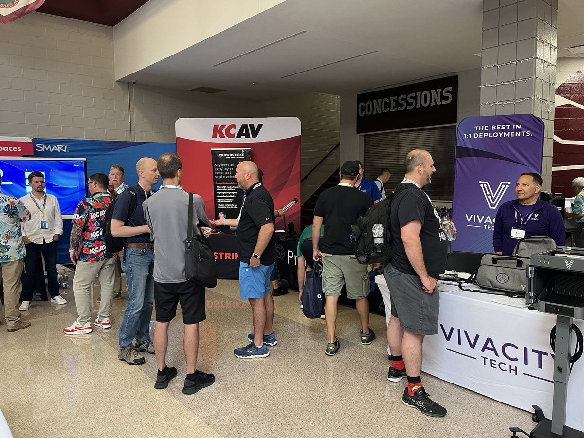 MidwestTechTalk's tweet image. Make sure to check in with our sponsors! #MidwestTechTalk2024