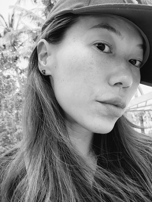 my heart is black &amp; my body is blue https://t.co/yzZgiHthNf