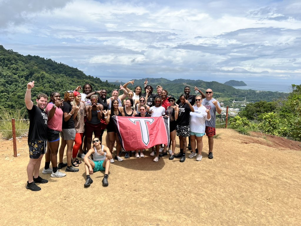 Conquered the ⛰️

#WeDOimpossible | #OneTROY⚔️🏀