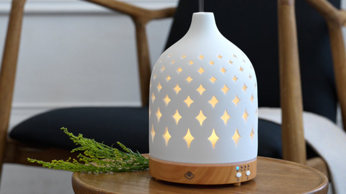 SereneHouseUSA's tweet photo. Change the air you breathe.

#serenehouseusa
#serenehouse
#serenehousediffusers
#aromadiffuser
#essentialoildiffuser
#aromatherapydiffuser
#diffuser
#ultrasonicdiffuser
#diffusersandoil
#diffuserdiary
#diffusersovercandles
#diffusersandcandles
#essentialoils https://t.co/TSRJZg60Cg