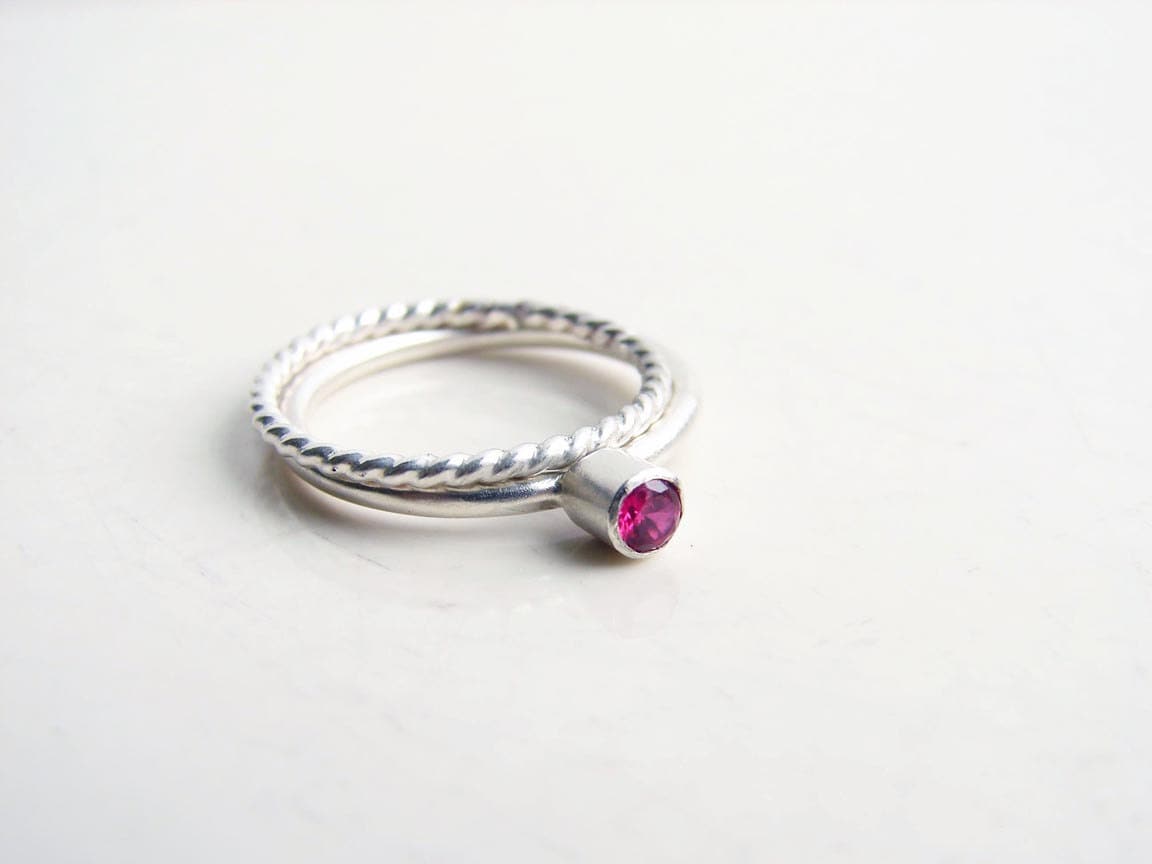 JewelryByMikako's tweet image. Thin Sterling Silver Twist Ring. Dainty Stackable Ring. Made to order. Simple Modern Everyday Jewelry tuppu.net/ed8c475d  #TwistRing