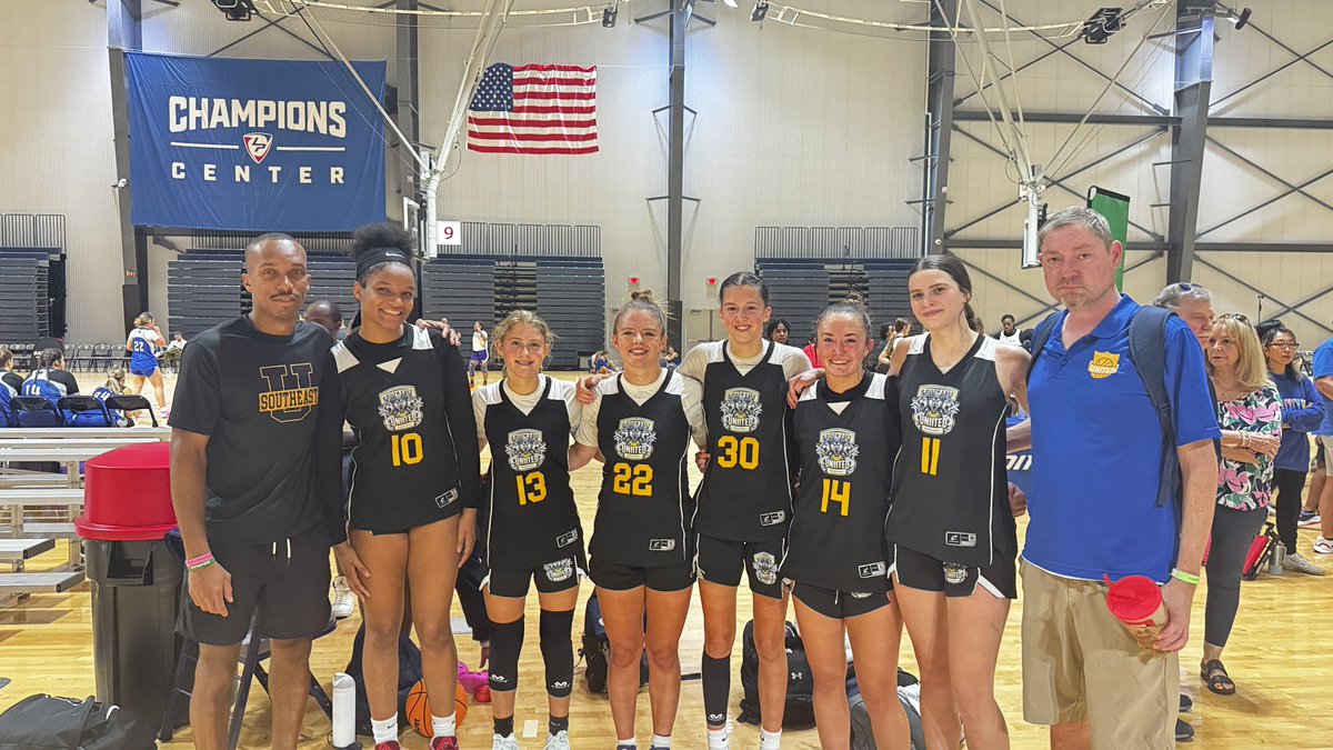 Robert Burke (@robbyburke13) on Twitter photo Great Win Today SEU Elite!
AAU is Done for the year with tons of great memories. We have really enjoyed this season. Thank you <a href="/BatsonBBall/">Batson Basketball</a> for getting this team together, & <a href="/CoachLandoOTOD/">Rolando Phillips</a> for finishing up here with us! We are excited for what the future holds for this team!!! Great Win Today SEU Elite!
AAU is Done for the year with tons of great memories. We have really enjoyed this season. Thank you <a href="/BatsonBBall/">Batson Basketball</a> for getting this team together, & <a href="/CoachLandoOTOD/">Rolando Phillips</a> for finishing up here with us! We are excited for what the future holds for this team!!!