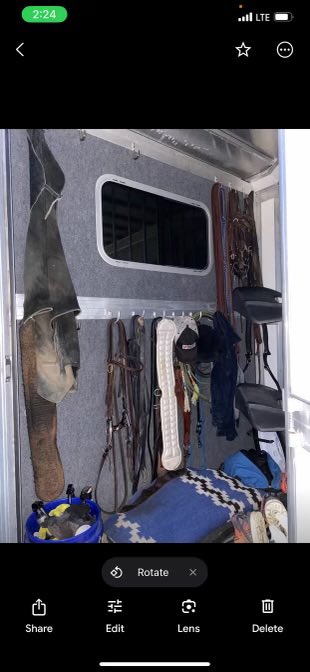 TishaLewis's tweet image. #ONLYONFOX
AT 4
DEVELOPING TONIGHT
A real life cowboy searching for clues after his horse trailer was apparently stolen.
Prince George’s County police say the trailer was taken from the Piscataway Horse Farm a couple weeks ago.

WATCH LIVE
FOX5DC.COM/LIVE
@fox5dc