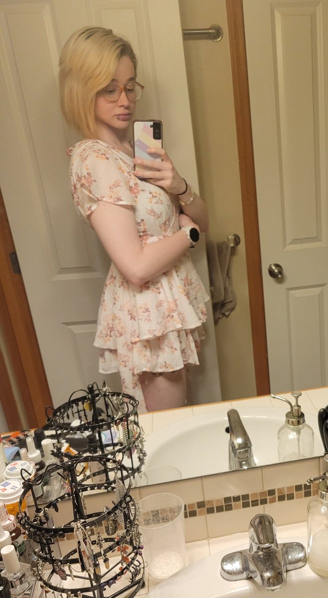 Sylvie Fae tweet media