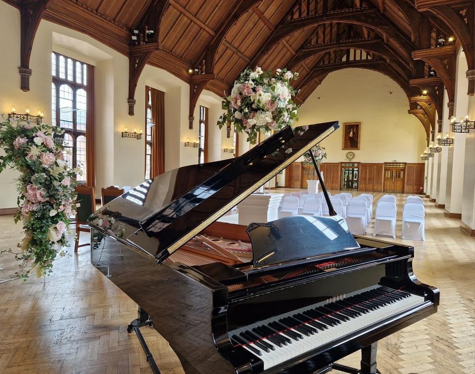 BSS_Events's tweet photo. Met at Bolton School and married at Bolton School. 20.07.24 Natasha &amp; David became Mr &amp; Mrs Martindale congratulations to the happy couple. 

@BoltonSch @BoltonSchAlumni https://t.co/8oMyFMCRrf