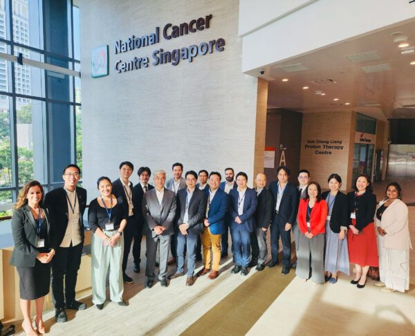 oncodaily's tweet photo. Super productive weekend with @apoddc colleagues - Frederic Ivan Ting 
@herbloong @HKUniversity 
https://t.co/X9EErsabSY 

#APODDC #Cancer #OncoDaily #Oncology #CancerTreatment #CancerPrevention https://t.co/sWbce1T9LV