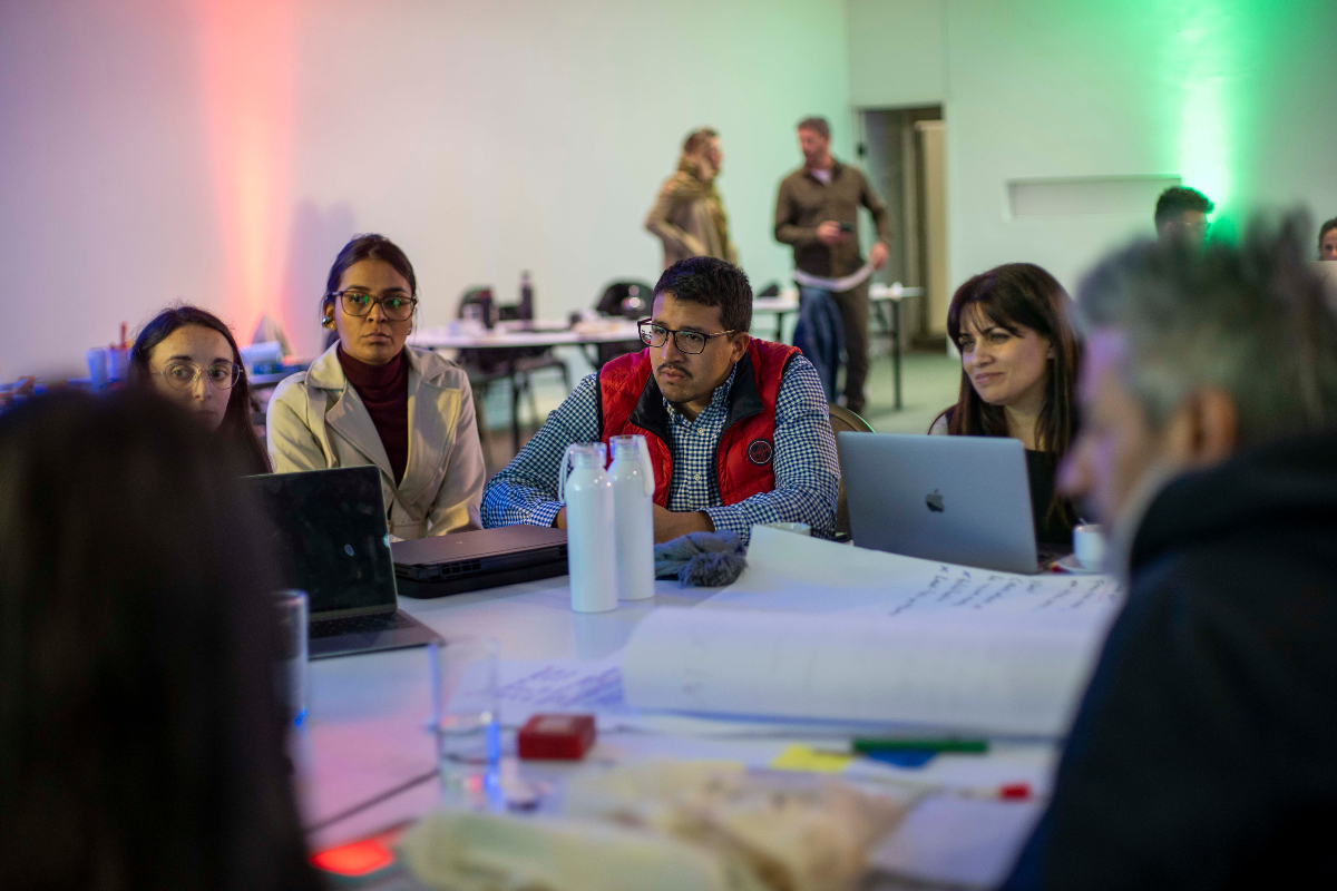 InnovaCiudadana's tweet photo. #LABIC_UY
Montevideo nos recibe, luego de la fase online de ideación, a trabajar en los prototipos centrados en #sostenibilidad. Días de mentorías, intercambios y aprendizajes necesarios para avanzar y concretar sus prototipos. Sigue #labic_uy y entérate de más información. https://t.co/EWUfKI4sU0