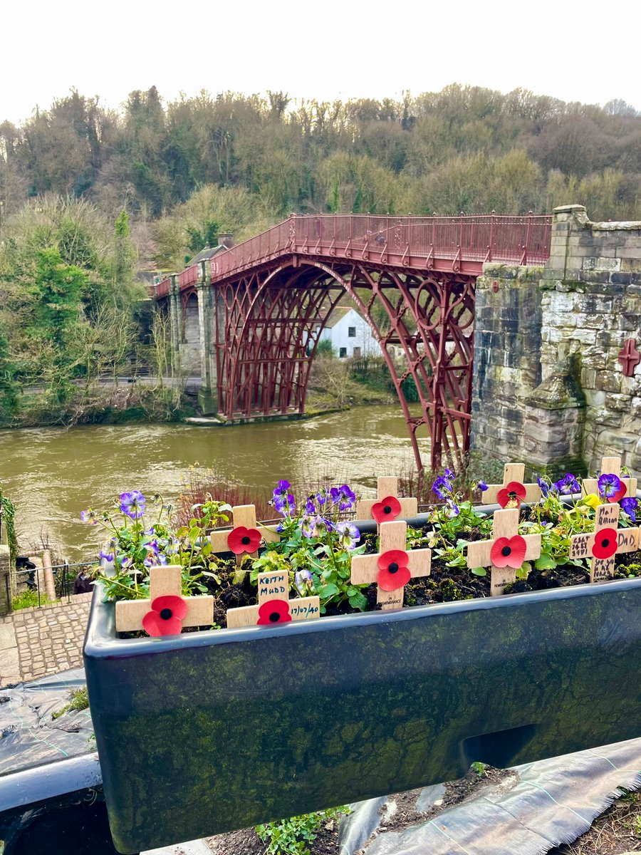 JensSuitcase's tweet photo. โTravel is the bridge between you and everythingโ ๐ฉต
This weekโs #Top4Theme is #Top4Bridges
๐ซถ hosts: @obligatraveler @intheolivegrov1 @OdetteDunn @pipeaway_travel
๐ The Iron Bridge ๐ด๓ ง๓ ข๓ ฅ๓ ฎ๓ ง๓ ฟ
๐ Carrick-a-Rede ๐ฌ๐ง
๐ Camden Town ๐ฌ๐ง
๐ Franjo Tudman ๐ญ๐ท
#travel #memories https://t.co/uV6rzgaZgI