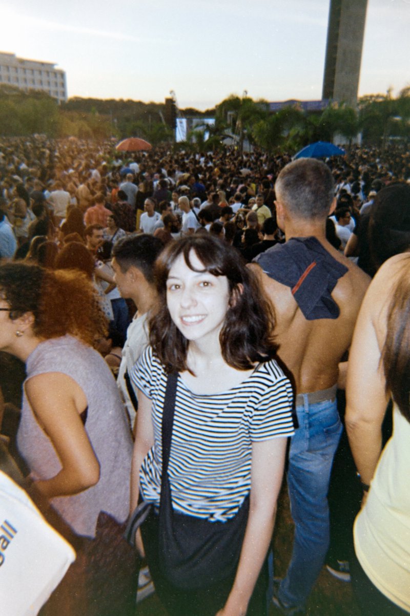 ReadTheRedBook's tweet image. eu e minha namorada no show da marisa monte