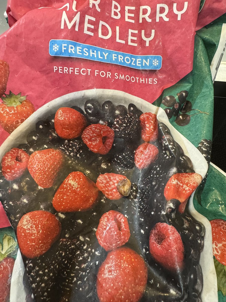 danawindle's tweet photo. @LidlGB wanna explain why we’ve just found a frozen snail inside the frozen berries we bought from you?🤢
Good job we spotted it. https://t.co/Iheu4hrapy