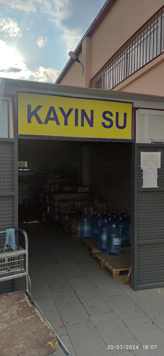 Nokta! 
<a href="/kayinsu/">Kayın Su</a> 
<a href="/Ankaragucu/">MKE Ankaragücü</a> 
<a href="/selcukozdemir80/">Selçuk Özdemir</a>