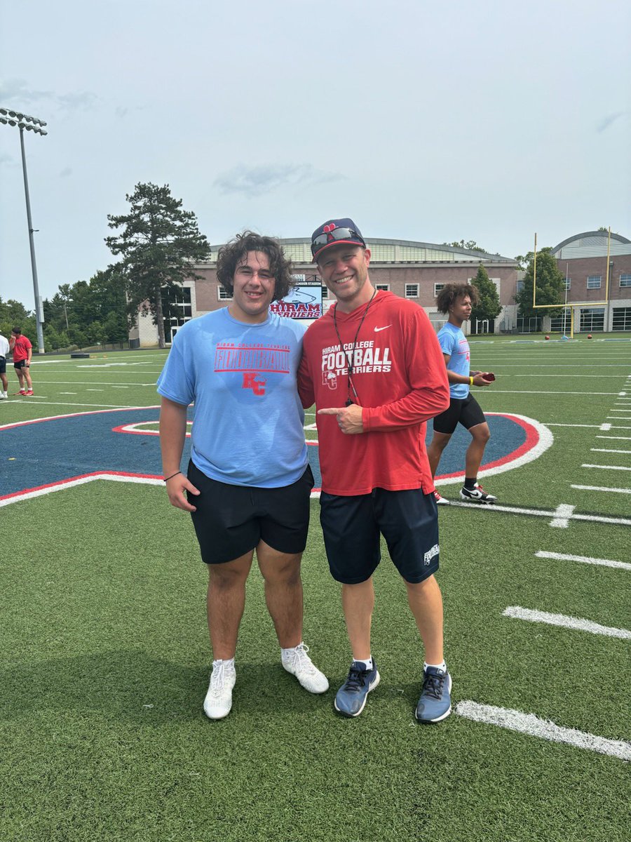 MichailLeo06's tweet photo. What an awesome time competing  at the @Hiram_Football prospect camp. I’d like to thank @CoachO_Rourke for the invitation and for giving us a tour of The Hiram campus. Also, thank you to Head Coach @Coach_Mro and coaching staff that were involved with the camp. 
@warriors_fbc https://t.co/7k7ezzi1BI