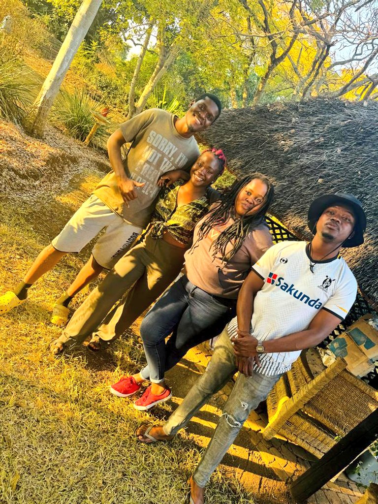 Cing'iNkosi tweet media