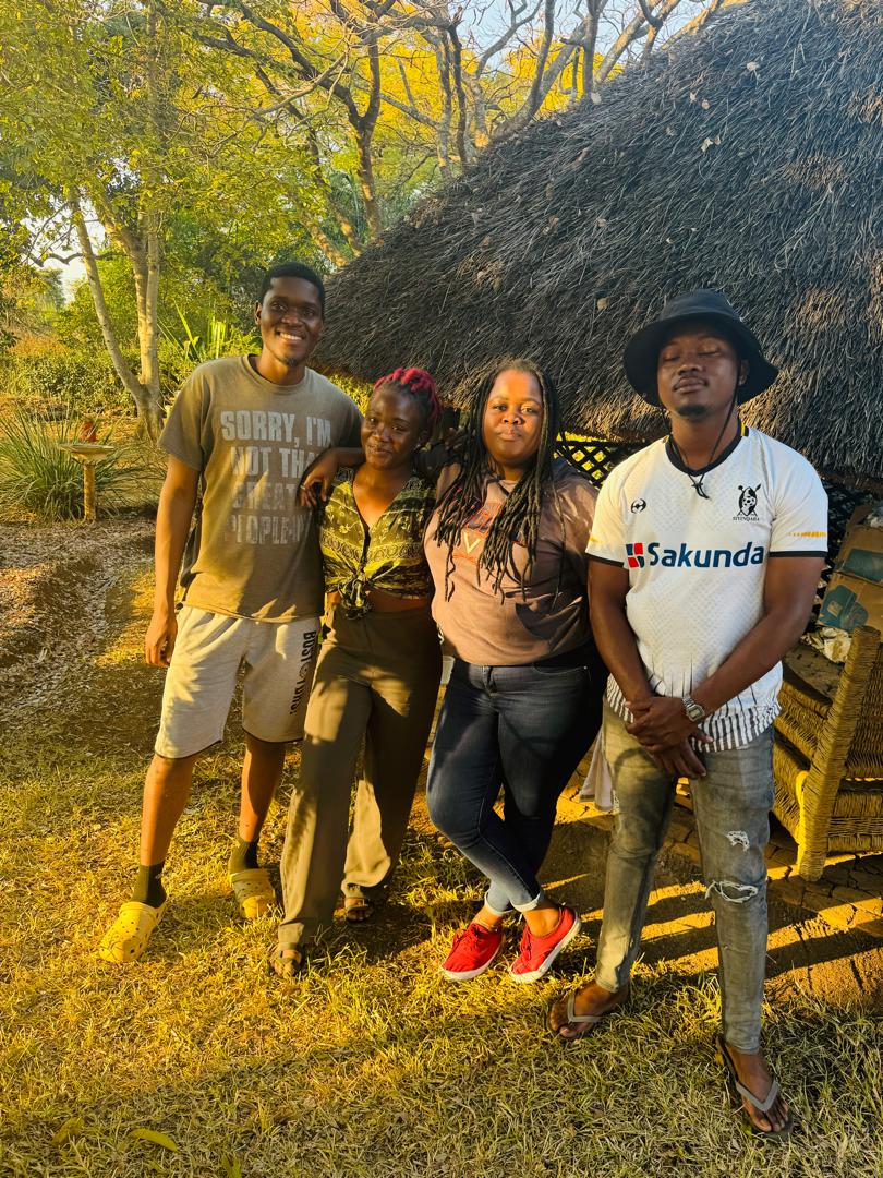 Cing'iNkosi tweet media