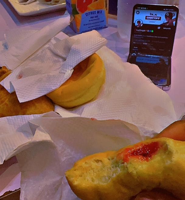 Ola_Crrypt's tweet photo. Proof of life

As a mod, you should eat this every night 

This is what keeps me up every night to grind!! https://t.co/R5nw0G6eBk