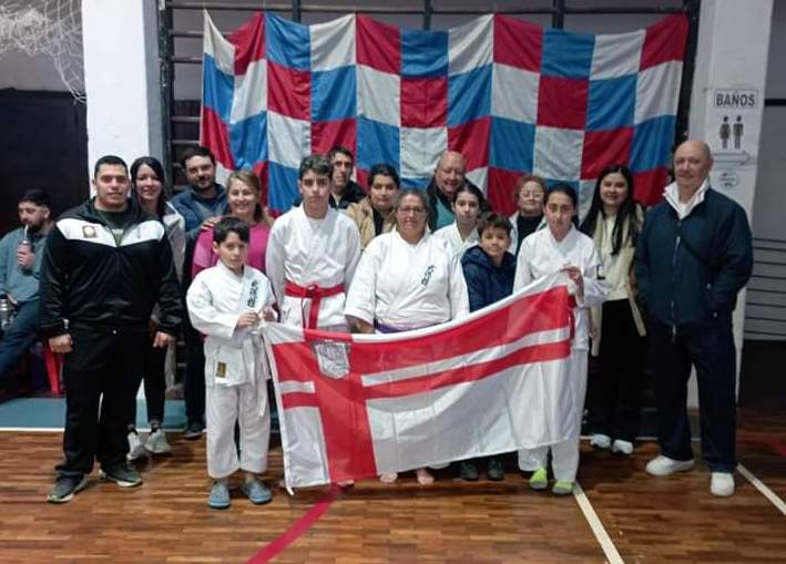 exitorama's tweet photo. Escuela Departamental de Karate obtuvo 10 medallas en Pan de Azúcar
https://t.co/mxDRwAYFZM https://t.co/d4s9J8lWS3