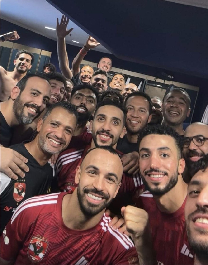 ElAhlyToDay74's tweet photo. سيلفي الفوز 📸♥️ https://t.co/HeJXXymFZj