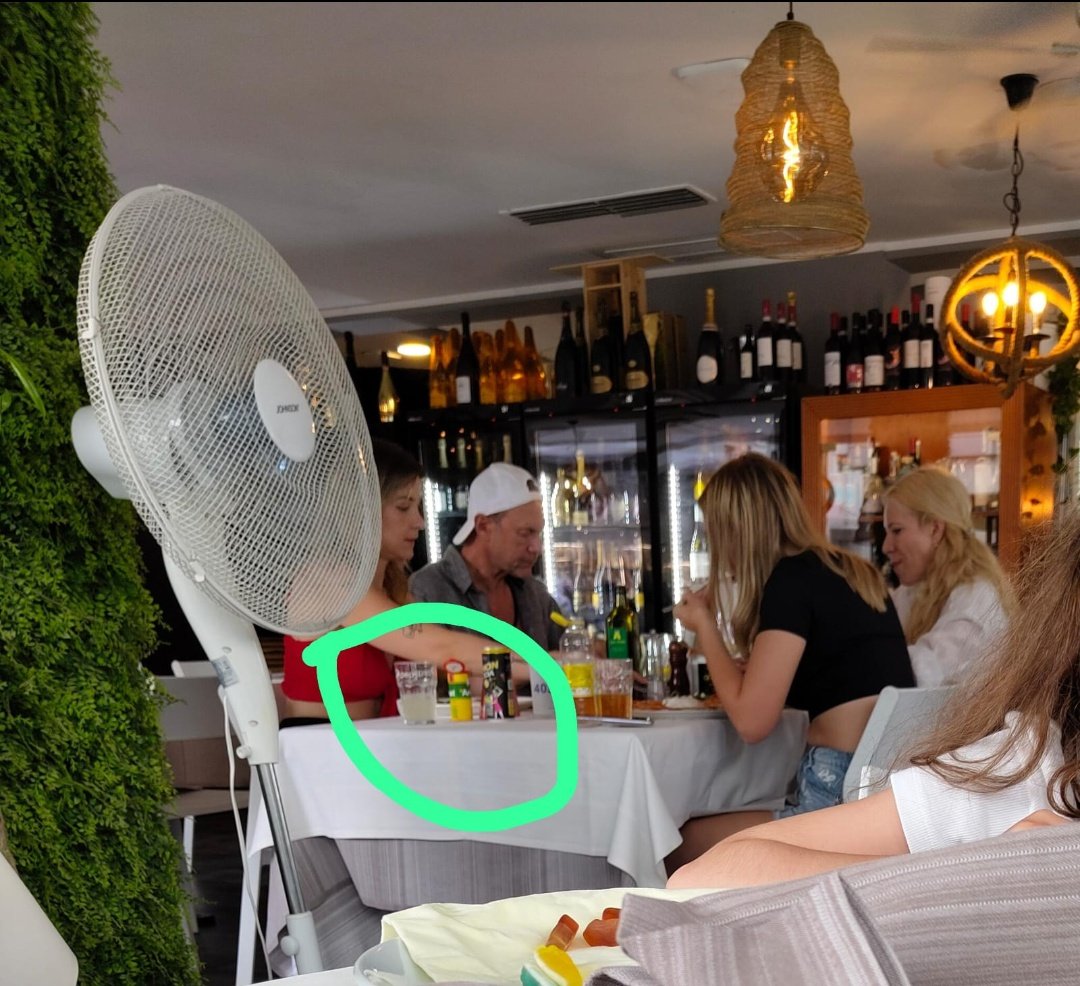 merlin2010 tweet media