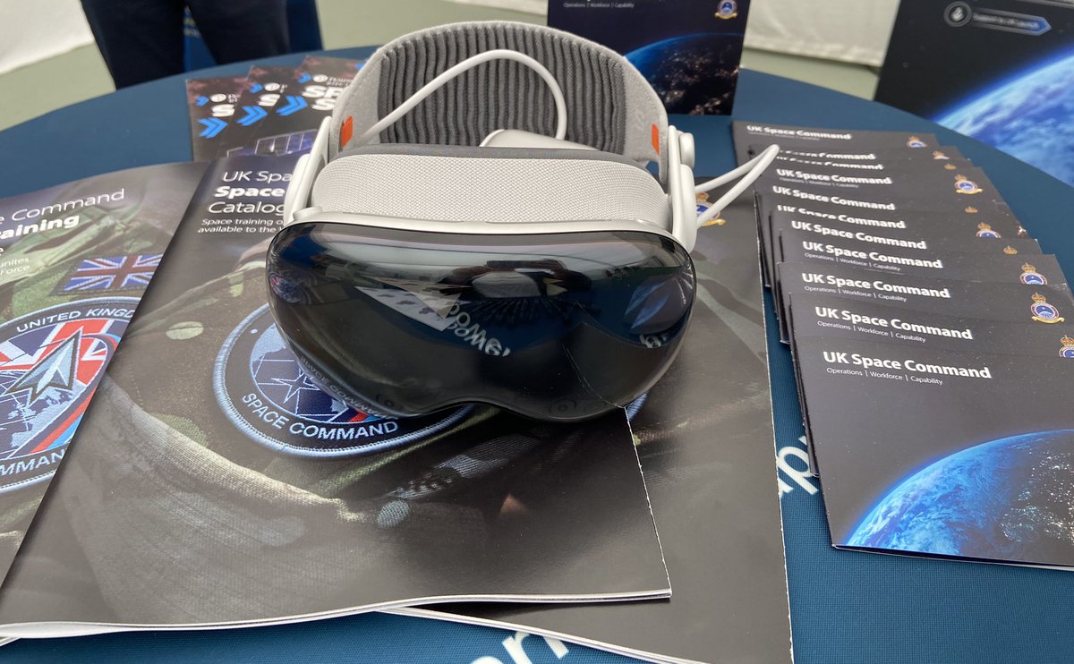 If you are attending <a href="/FIAFarnborough/">Farnborough Airshow</a> ✈️ come and see <a href="/UKSpaceCmd/">UK Space Command</a> 🚀
We’ll be in Hall 3 - Gov Hub 
#FIA24