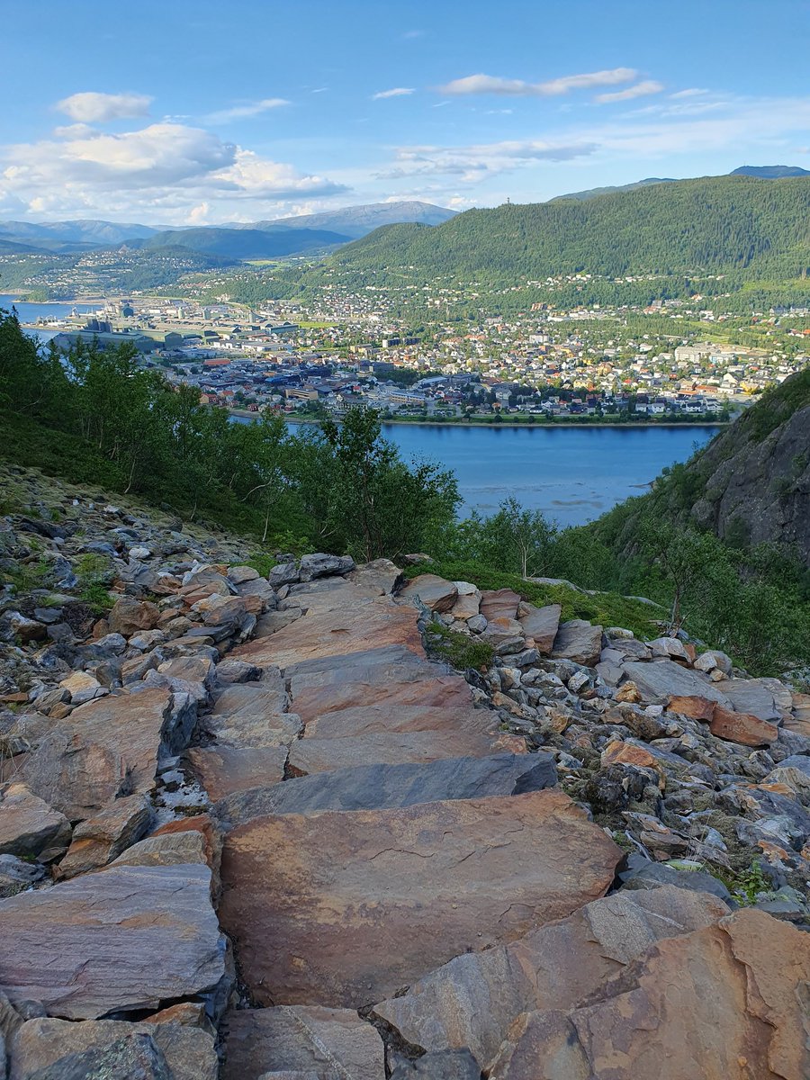 MarjaUtela's tweet photo. Tänään 🇧🇻 Mosjøen ja Helgelandstrappa (tai osa siitä😅) https://t.co/qNi5nA2EXd