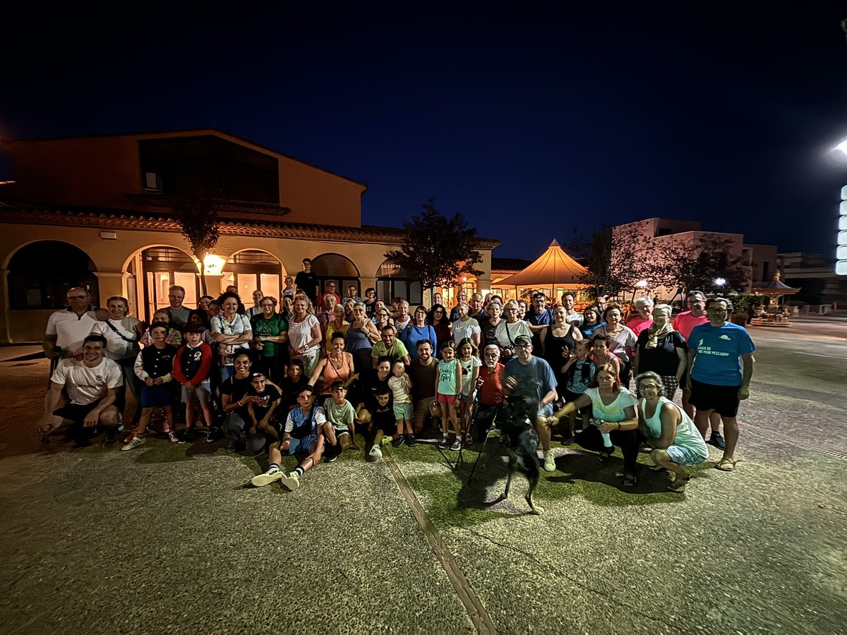 🚶Aquesta nit ha tingut lloc la primera caminada nocturna de la programació “Viu l’Estiu”.
La segona caminada serà sota la lluna plena 🌝 i tindrà lloc el dilluns 19 d’agost, a Vilanova de la Muga. 
Us hi esperem a tots i a totes!

🗓 Consulta el calendari peralada.org/viu-lestiu-act…