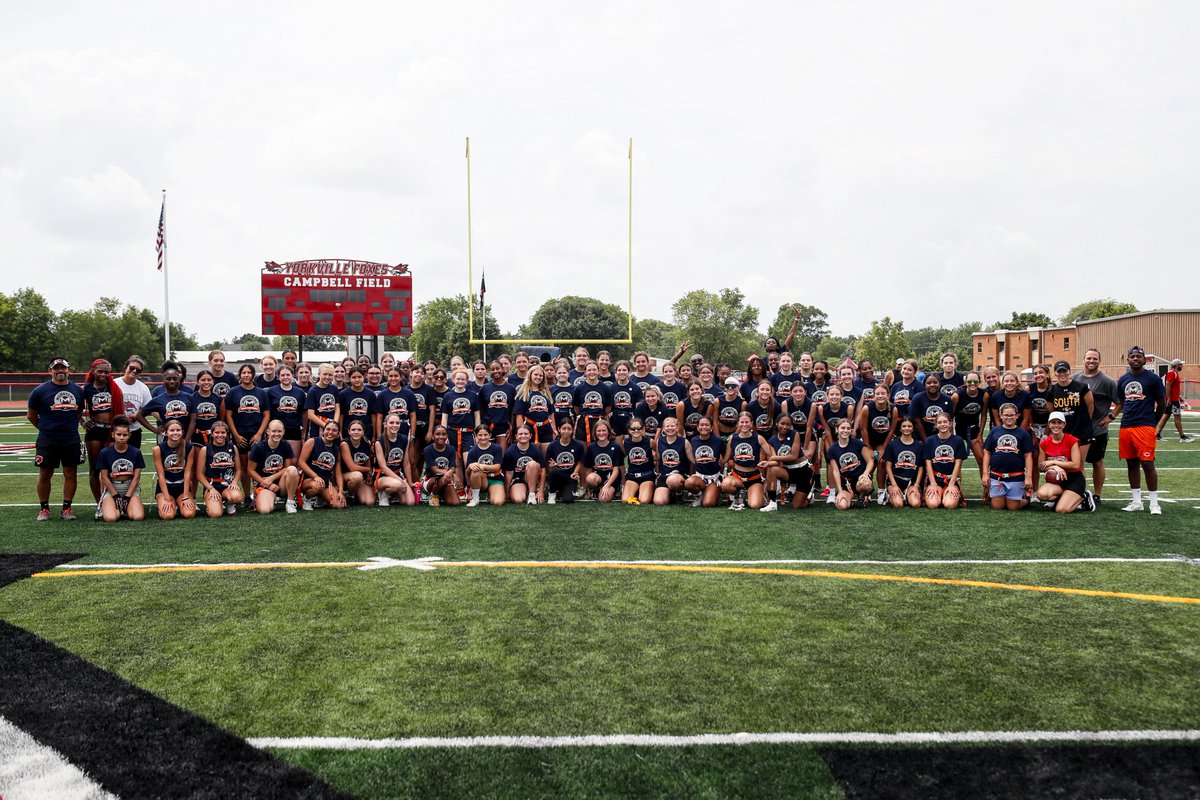 Chicago Bears (@bearsoutreach) on Twitter photo Today, Da Bears hosted a Monsters Flag Football clinic for <a href="/YHSFlagFootball/">Yorkville Girls Flag Football</a> with close to 100 girls participating. The Future is bright in Yorkville! 🏈
#Herstory
#ThisIsHSFootball Today, Da Bears hosted a Monsters Flag Football clinic for <a href="/YHSFlagFootball/">Yorkville Girls Flag Football</a> with close to 100 girls participating. The Future is bright in Yorkville! 🏈
#Herstory
#ThisIsHSFootball