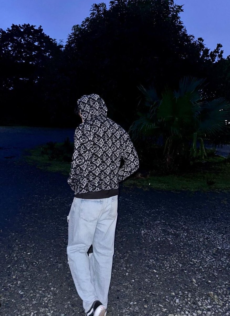 Guess who... 👀

📷 <a href="/donnypangilinan/">Donny</a>'s IG post

#DonnyPangilinan