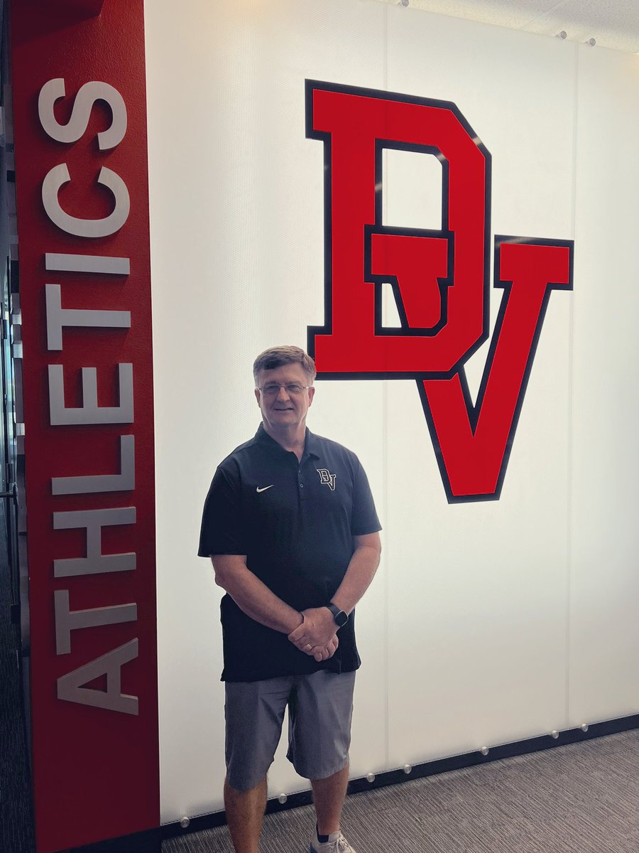 dvtrainers's tweet photo. This is the 1st day of Doc’s 40th year!  I’d say he’s Proud to be a Cardinal. https://t.co/dwkrkrpBS0