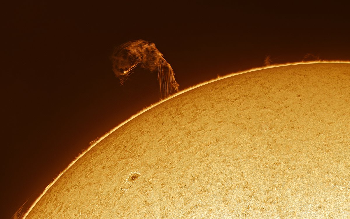 I captured this very large prominence on 7-17-24 while making a video comparing the ASI174 to the ASI178 for solar imaging with my setup.
Higher Quality:
astroquest1.smugmug.com/Sun/i-77gPqPz/A