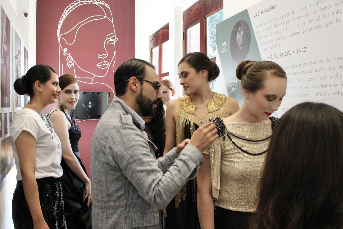 IOFHM's tweet photo. Un agradecimiento por la invitación al Museo de Guadalupe en esta 23 edición del festival barroco y todas las personas que hicieron posible este evento.
#diseñomexicano #jewellery #fashionstyle #luxurymen #luxurylifestyle #iofhdesign #iofh #diseño #joyeriamexicana @modareforma https://t.co/op6O48ngot