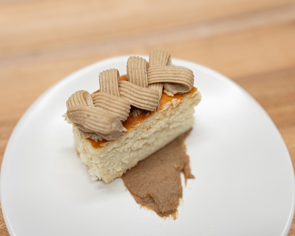 supperclubyvr's tweet image. Basque Cheesecake, Caramelized Banana, Brandy Tuile

Enjoy gourmet meals without the hassle. 

Delight in the luxury of a chef-crafted experience at your convenience. 🍽️⏰ #HostingMadeSimple #SupperClubYVR