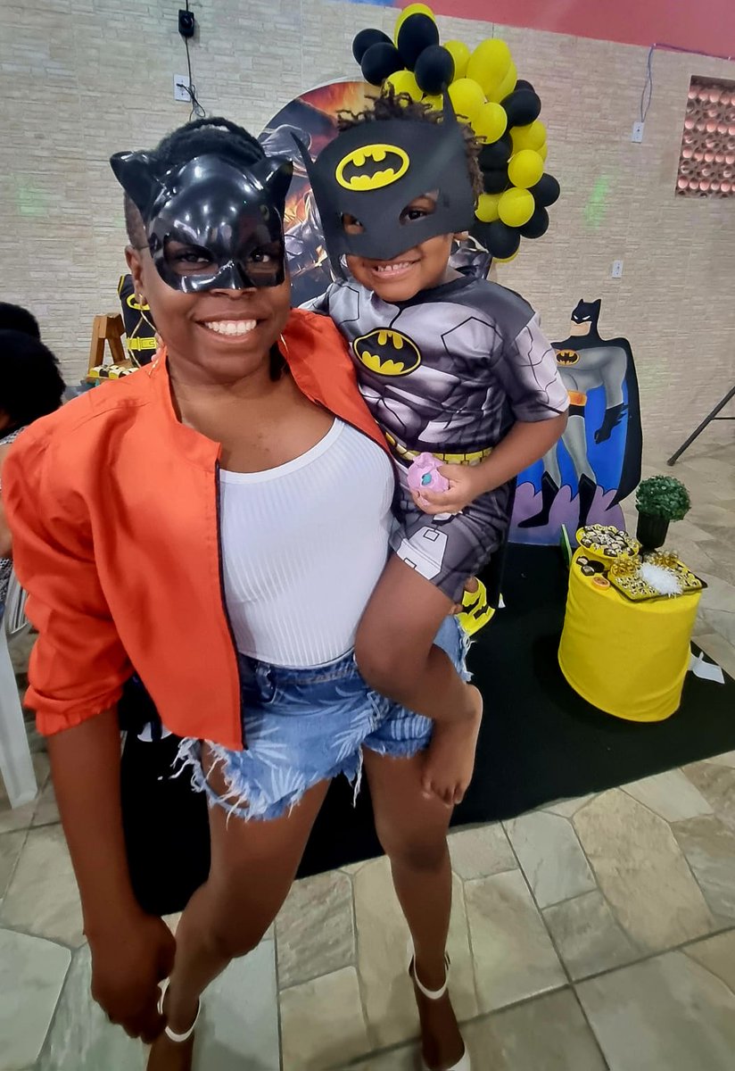 Ha 1460 dias vivendo aventuras para te ver feliz, te amo meu pacotinho!