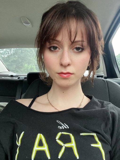 I started taking Prozac and threw out all my black liquid eyeliner https://t.co/dQ4jnOc6mM