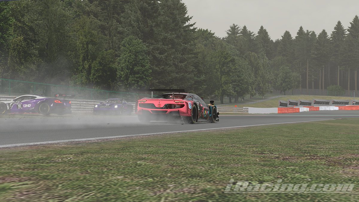 ehtappy's tweet photo. IRacing Spa 24hr; Passing a wreck https://t.co/tlygXfM9A3