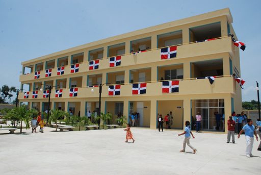 Efectos académicos y no académicos del programa de Jornada Escolar Extendida en la República Dominicana | Por Santiago Garganta, Florencia Pinto (<a href="/mflorenciapinto/">Florencia Pinto</a>) y Joaquín Zentner (<a href="/joaquinzent/">Joaquin Zentner</a>) dev.focoeconomico.org/2024/07/22/efe…