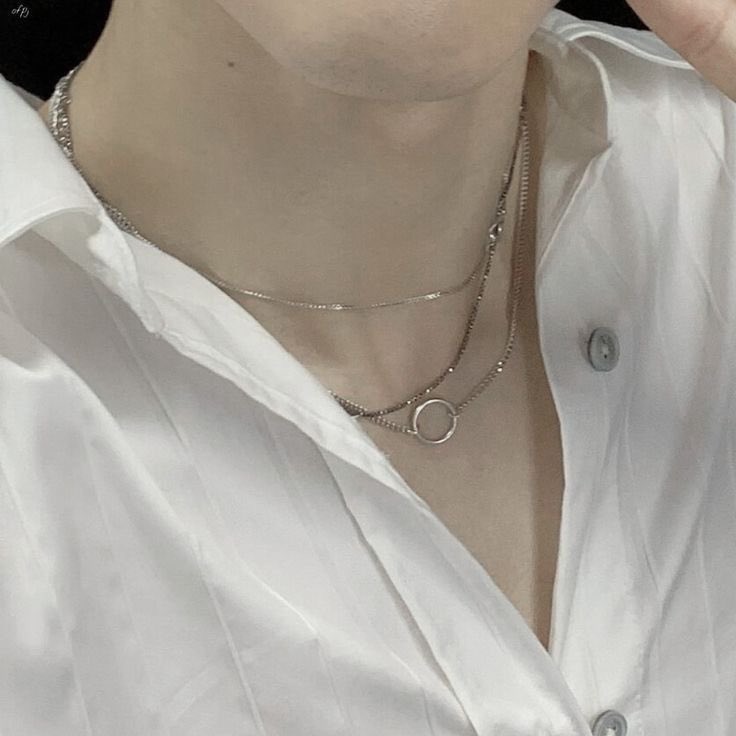 rkivepjmn's tweet photo. #jikookau | bordô

 Vinhos caros, camisa manchada, bochechas rosadas, sorrisos trocados e corações acelerados. Ao aceitar o convite para a festa da empresa de seu amigo Taehyung, Jimin não imaginava se tornar o foco principal de Jeon Jungkook, o dono do evento. https://t.co/p8UFv0adxM