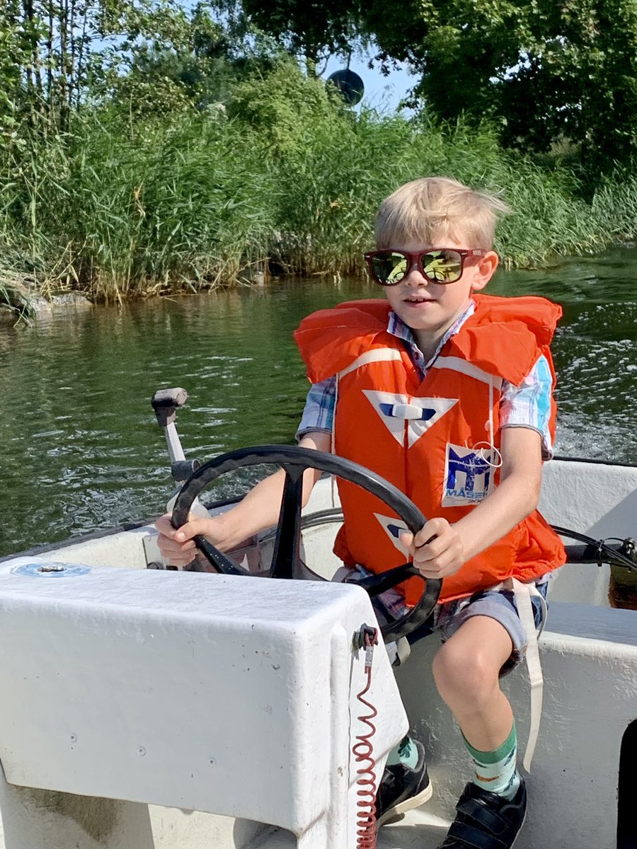 fridelina_music's tweet image. My son behind the wheel for the first time, navigating the waters like a pro. So proud of him! 🚤🌊⚓️ #firsttime #boatingadventures