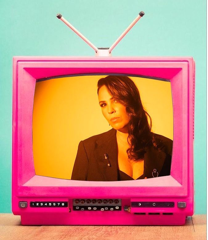 Ep‼️ No et pots perdre aquest dimarts a les 22h una nova edició de la <a href="/caixatontaradio/">La Caixa Tonta</a>, a banda de repassar l'actualitat televisiva, entrevistem a la <a href="/Dacil_Santana/">Dácil Santana</a> que ens parlarà del seu single #DoceMeses, del nou disc i més. Us esperem!!⁠ #lacaixatonta <a href="/radioarenys/">Ràdio Arenys</a> <a href="/laxarxa/">La Xarxa</a>