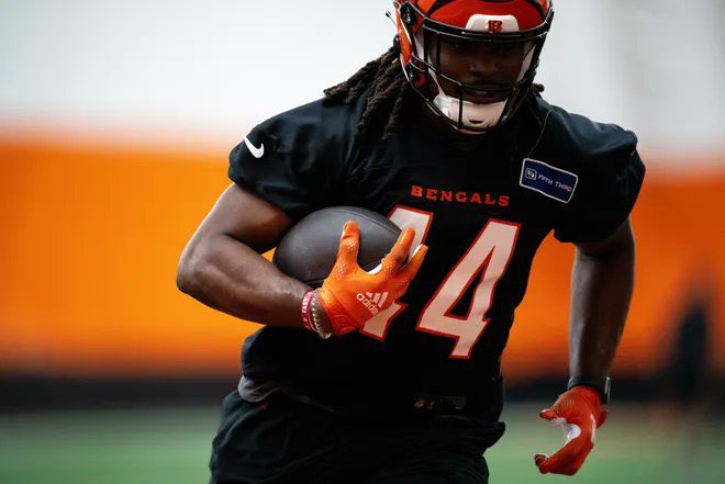 Coach “Eddie” Burk Jr💎🎸👣 tweet media