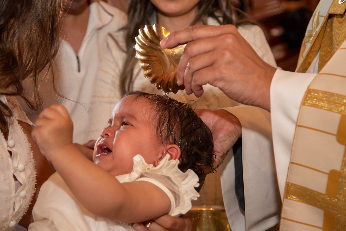alanrones's tweet image. Meus sobrinhos Gêmeos recebendo as bênçãos do batismo e claro que eu estive lá fotografando este dia especial e que seja um marco do início de uma vida cheia de amor, fé e alegria. 📷
#AlanFotografia #FotoProfissionais #Batismo #Família #Amor #Fe #Gêmeos