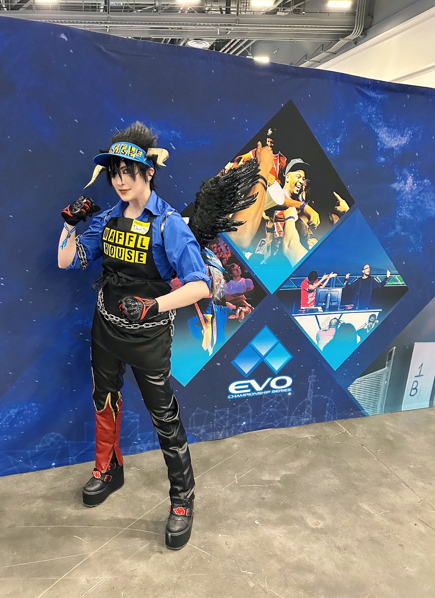 Vamplettes's tweet photo. Bye EVO, see you next year! https://t.co/pbUNgVnBYq