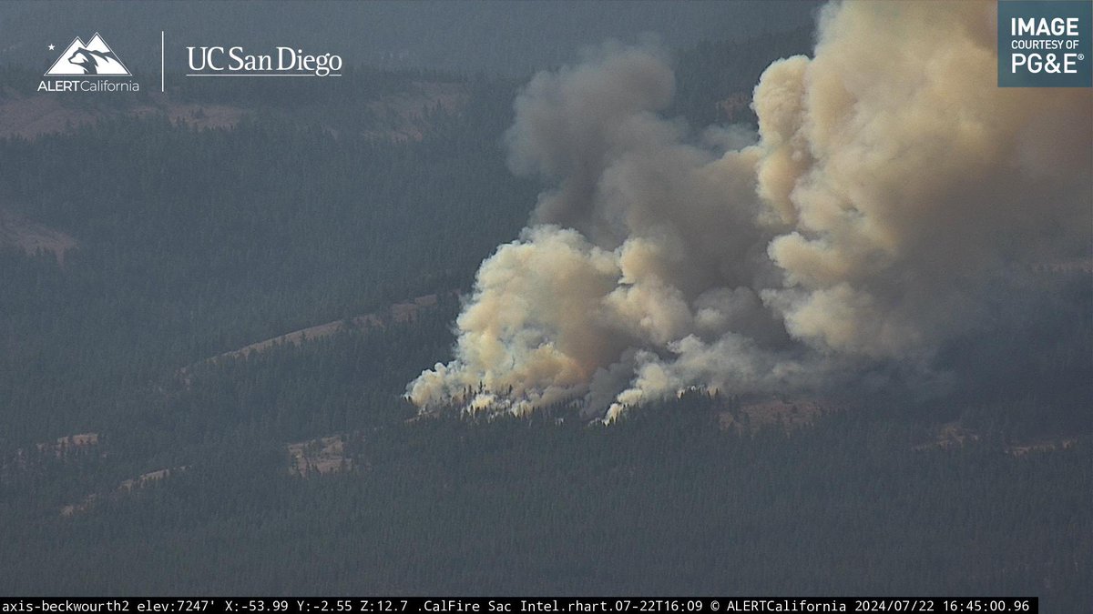 DanielFireTruck's tweet image. Two New Brush Fires Lightning Fires.
#SmithFire 15 acres, High ROS, Located North of Hwy 70, Portola.
#MillFire 25 acres, Located Martineck Rd, WhiteHawk.
1st image SmithFire, 2nd image MillFire.