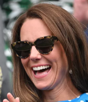 NWDisorder1111's tweet photo. Left: Wimbledon 2024 

Right: Wimbledon 2022 

Do you think the one on the left looks like the real Kate Middleton? 

#WasThatKate
#WhereIsKate
#RoyalDeception
#KateWhatHappened https://t.co/epvPpO8RbM