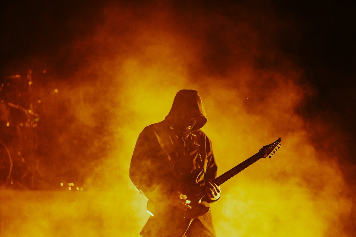 𝖞𝖔𝖚 𝖘𝖙𝖆𝖇𝖇𝖊𝖉 𝖒𝖊 𝖎𝖓 𝖙𝖍𝖊 𝖇𝖆𝖈𝖐, 𝖇𝖚𝖙 𝖓𝖔𝖙 𝖉𝖊𝖊𝖕 𝖊𝖓𝖔𝖚𝖌𝖍 🔪✨

<a href="/badomenscult/">BAD OMENS</a> at <a href="/UpheavalFest/">Upheaval Festival</a> 🤍