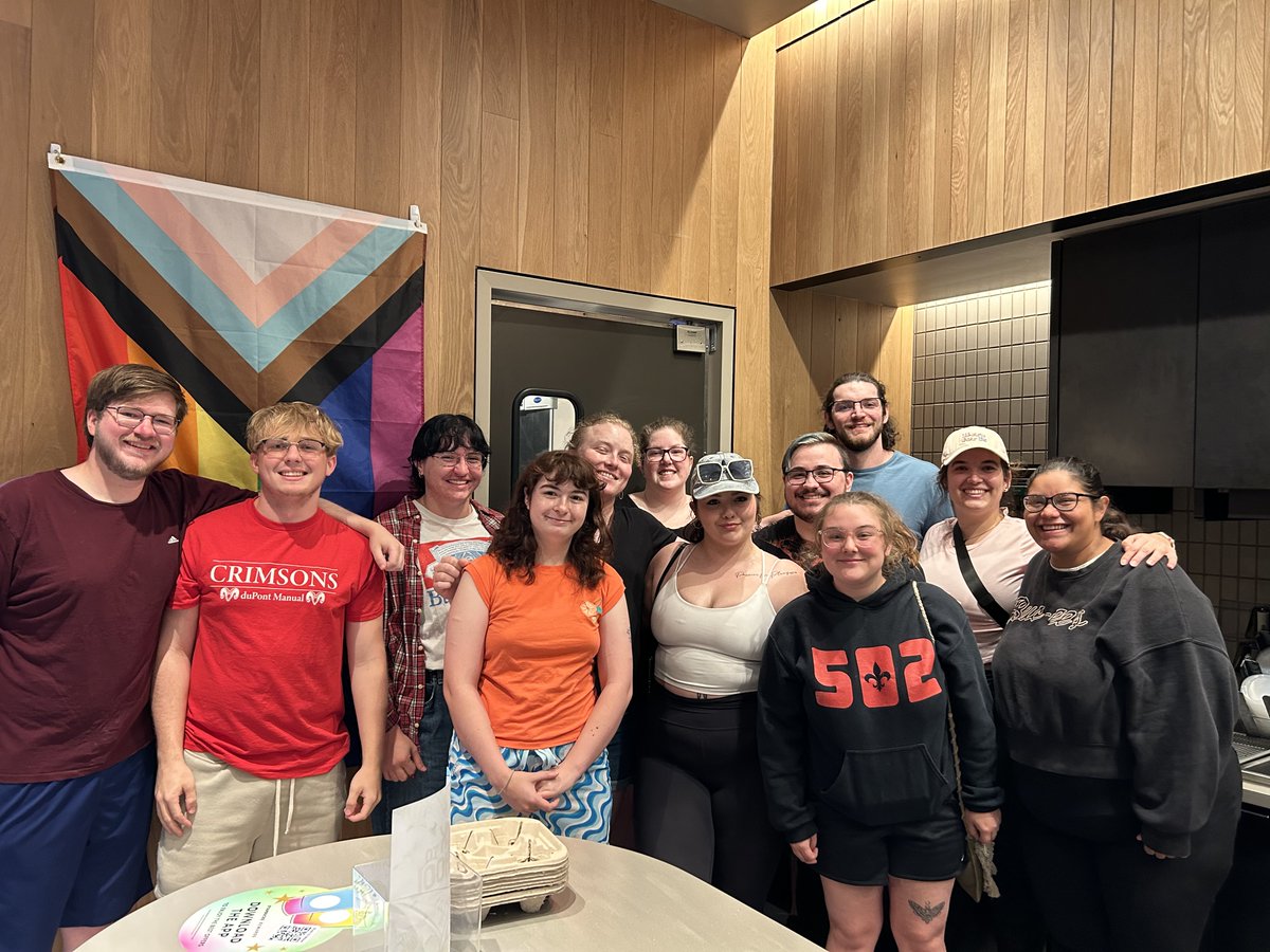 Louisville might as well be renamed Unionville at this rate 💪😌

CONGRATULATIONS to Starbucks workers at the Holiday Manor store in Louisville, KY - they just UNANIMOUSLY voted in their union, 18-0!!!!! WOW 🔥💥